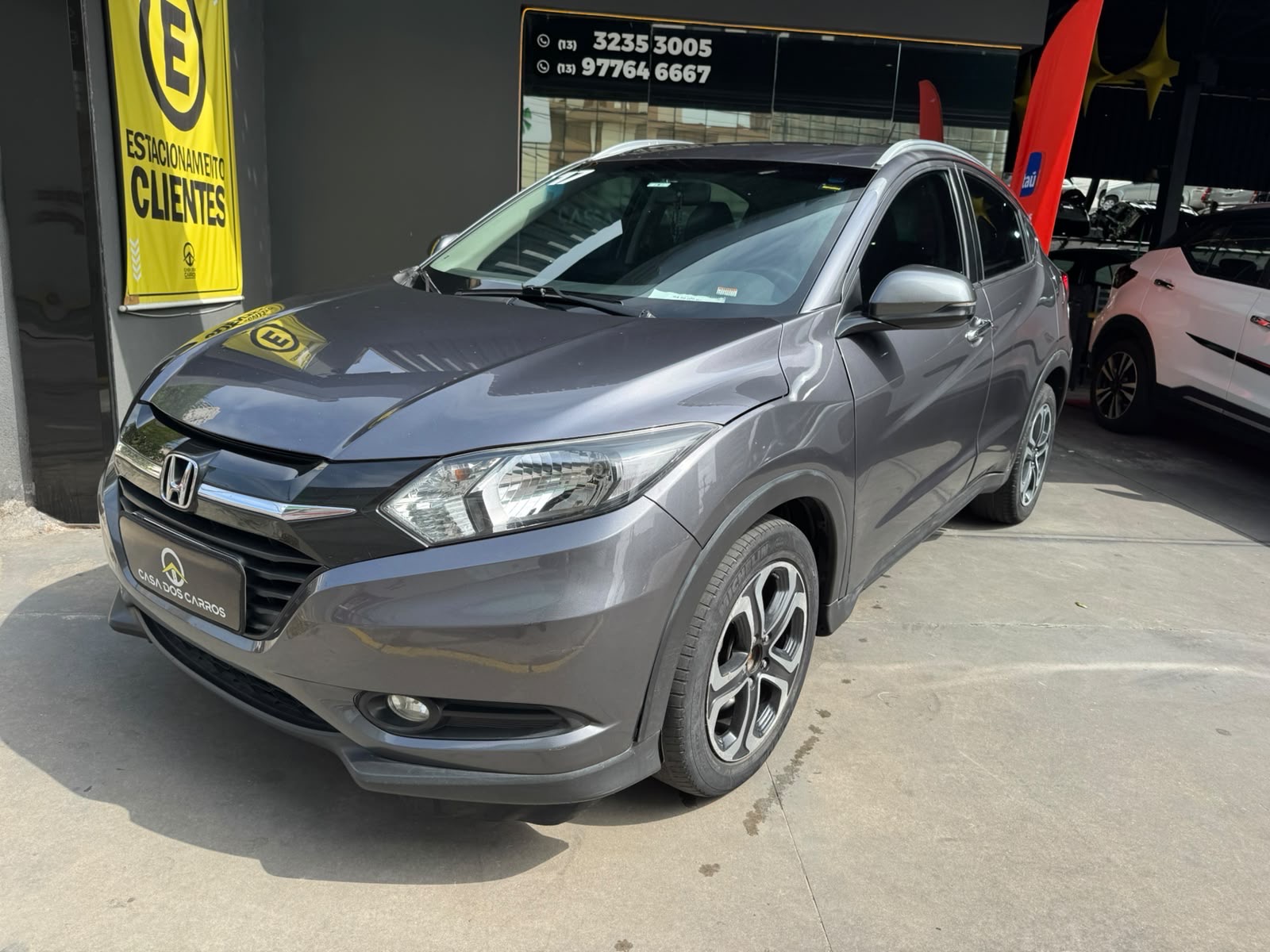 HR V